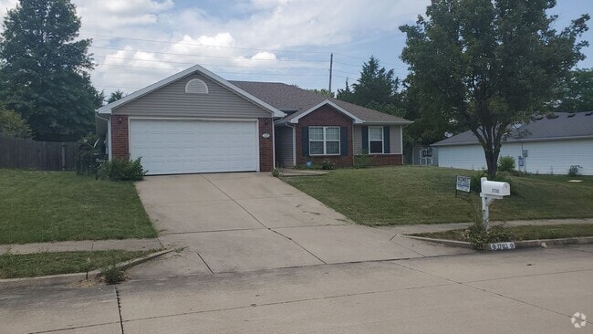 Building Photo - 3 bd, 2 ba house, NE Columbia, near I-70/H...