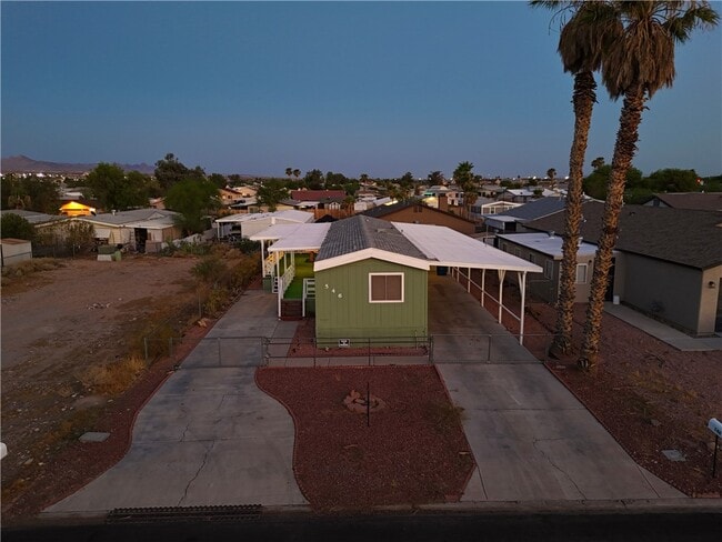 546 Roadrunner Dr