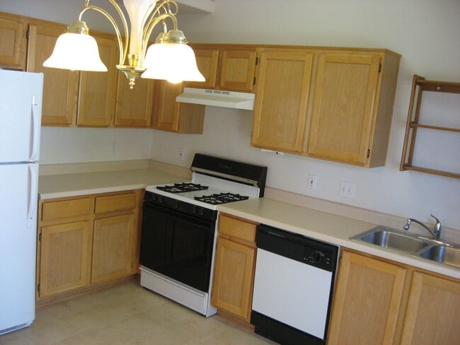 Photo - 3 Bed 2 Bathroom Home in Cedar City
