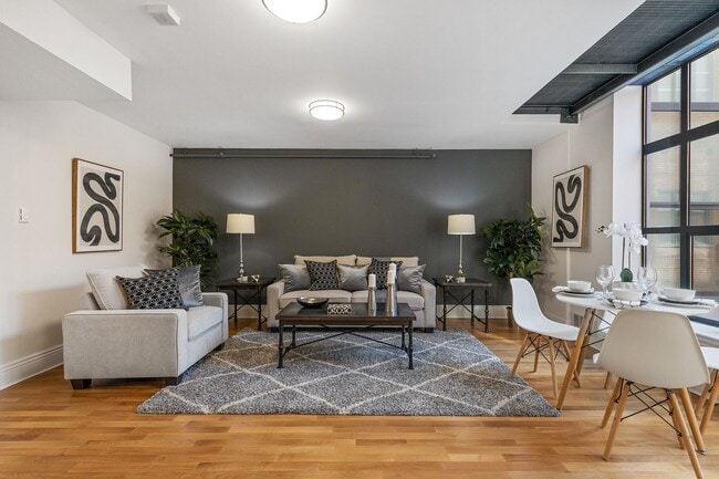 Photo - South Beach: Unfurnished 2-Story Condo nea... Unidad 1 Bluxome St. #301
