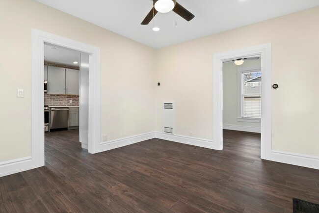 Photo - 715 Arcadia Pl