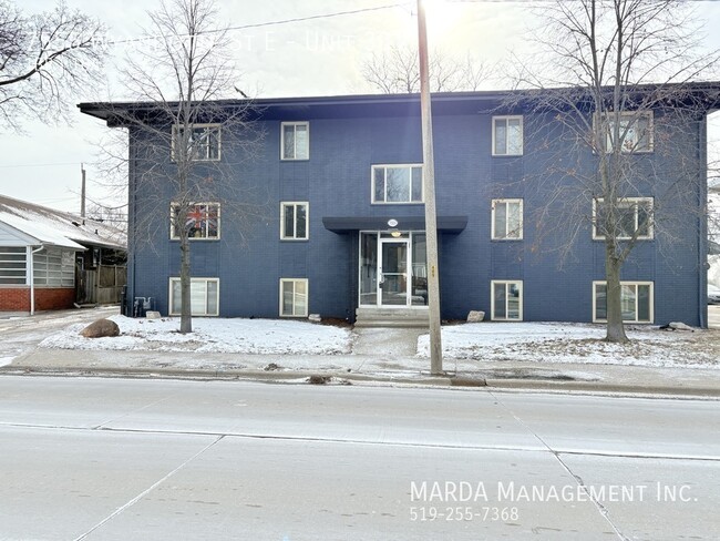 Building Photo - SPACIOUS 1 BED/1BATH APT EAST WINDSOR + HYDRO Unit 301