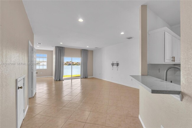 Building Photo - 4341 SW 131st Ln Unit 3103