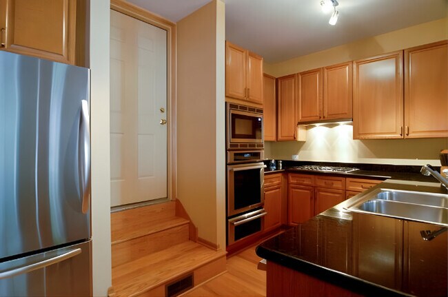 Photo - 2039 N Lincoln Ave