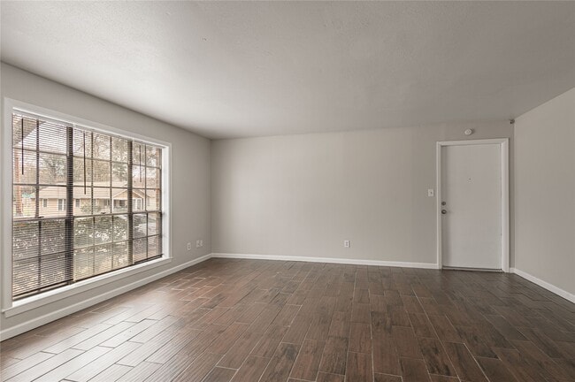 Photo - 818 University Ave Unit 2