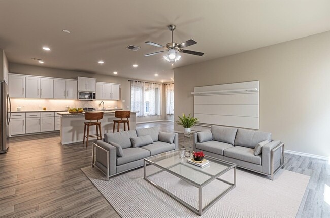Photo - 1800 Emilia Dr