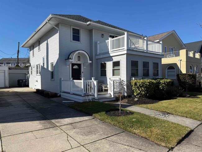 Building Photo - 32 West Dr