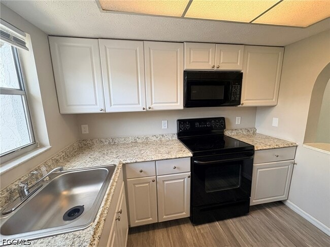Photo - 1123 SW 48th Terrace
