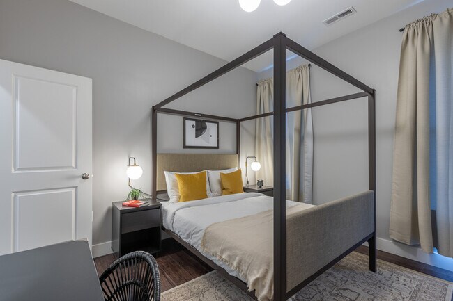 870 E 5th St Unit 1