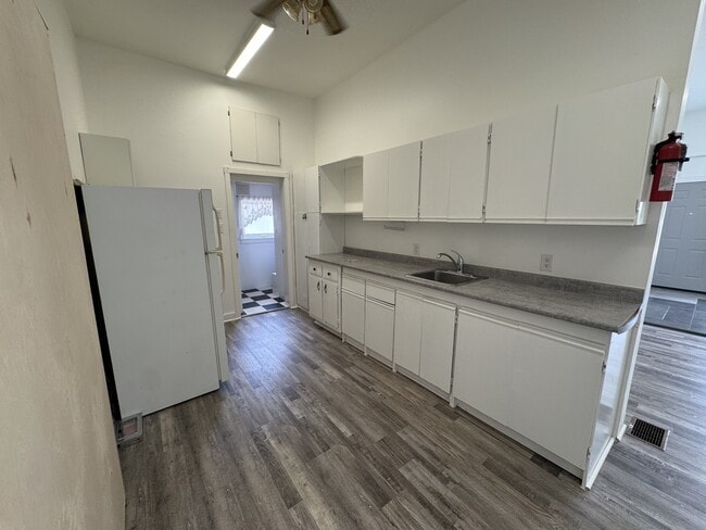 Building Photo - 280-280 High St Unit 278 Front #4