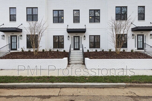 Photo - 231 S Bilbro Ave Townhome