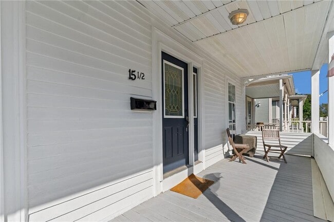 Photo - 15 1/2 Bayview Ave