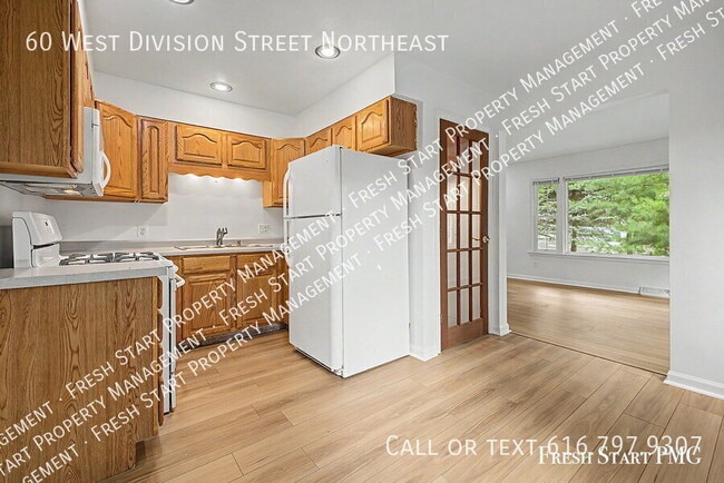 Photo - 60 W Division St NE