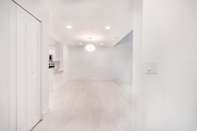 Photo - 7860 Stanway Pl