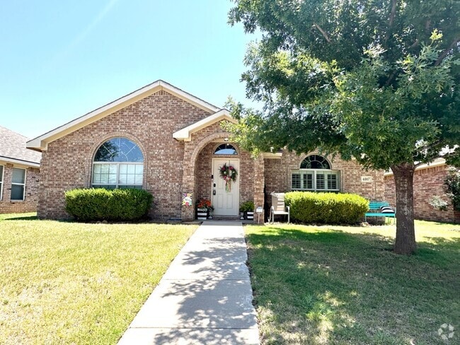 Building Photo - Stunning Home in North Lubbock!