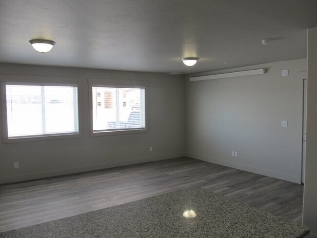 Photo - 6277 N Freedom Rd Unit 4