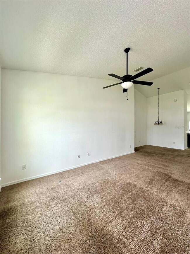 Photo - 102 Aurelia Ct