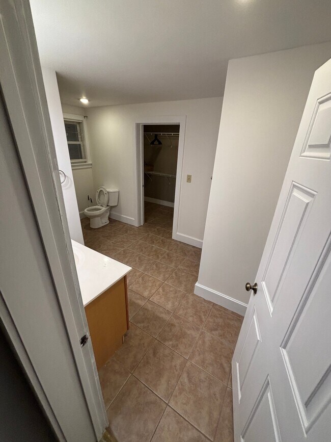 73 Main St Unit 1