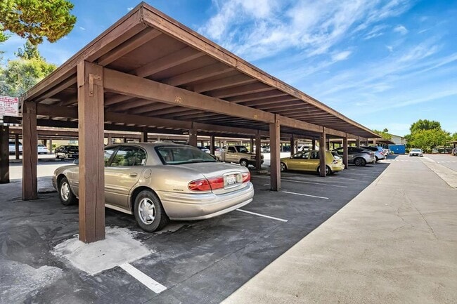 Photo - 247 N Capitol Ave