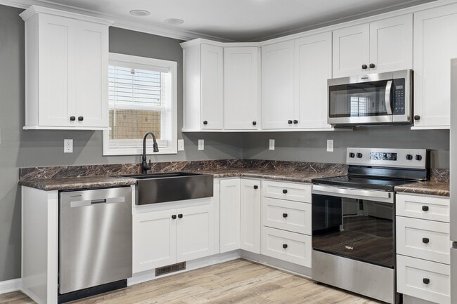 Photo - 1250 Bonneville Dr