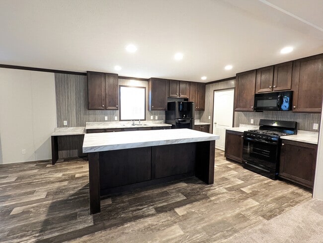 Photo - 177 Daisy Dr