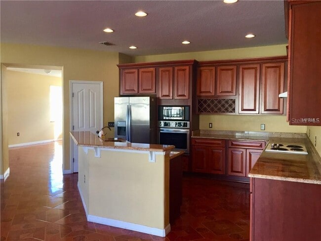 Photo - 603 Alfani St