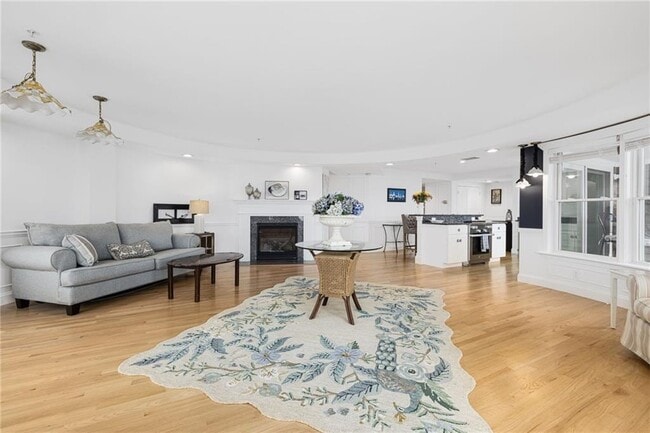 Photo - 53 Conanicus Ave