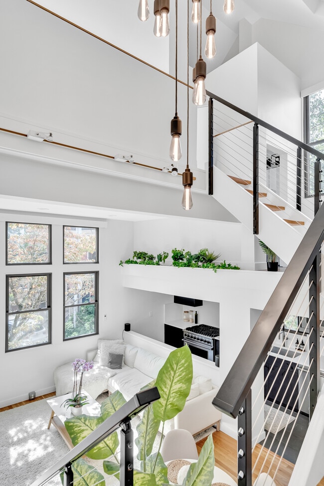 Photo - 47 Cogswell Ave