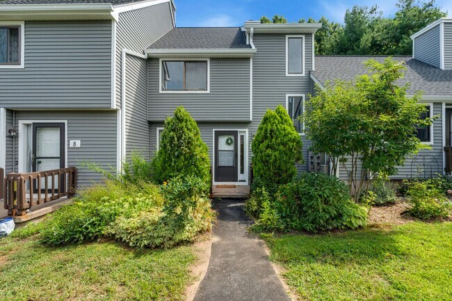 Building Photo - 6 Wild Rose Ct Unit 6