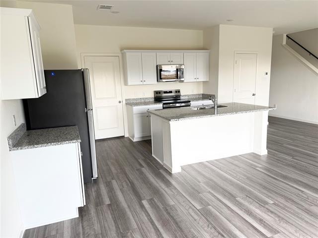 Photo - 2109 Prairie Ln