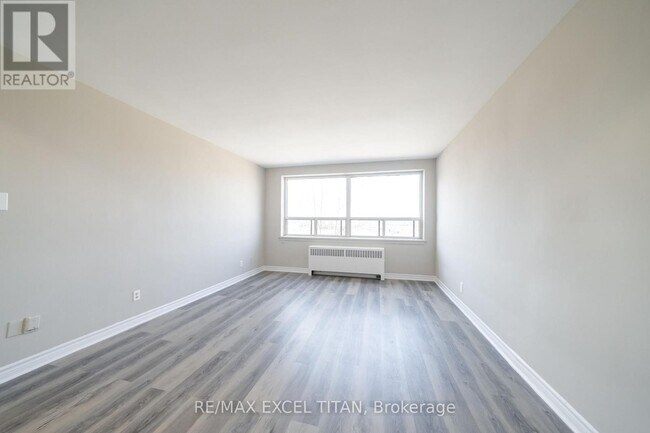 Photo - 468 Ottawa St N Unité 347D