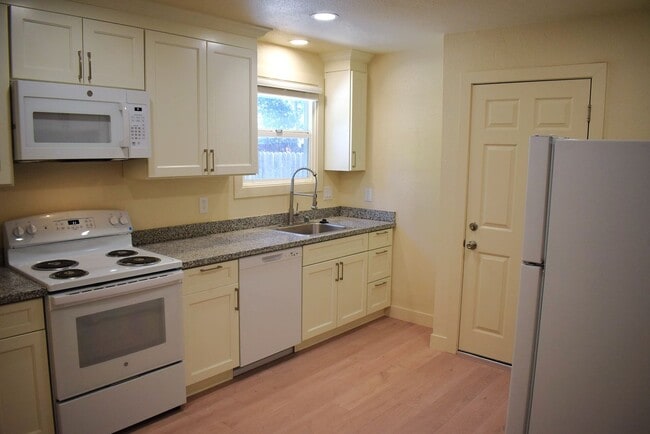 Photo - Lovely house located close to downtown and the police department with easy access to I-80!