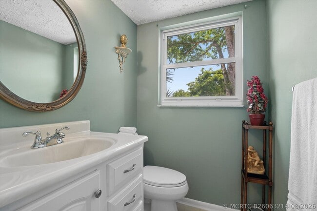 473 Lake Frances Dr
