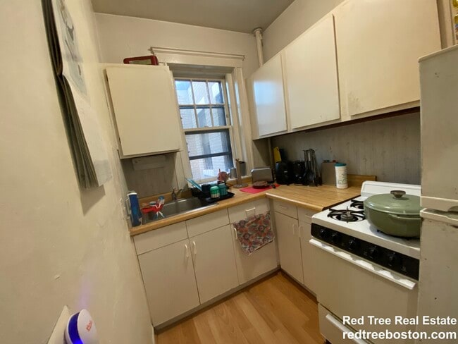 Photo - 317 Allston St Unidad 15