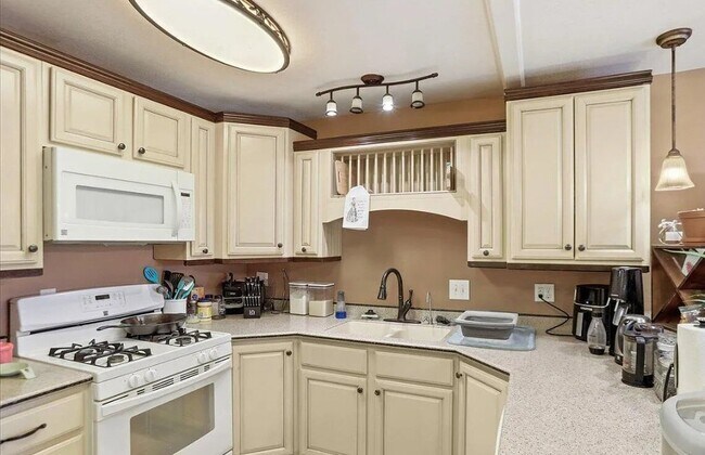 Photo - 21312 Settlers Dr Unit A
