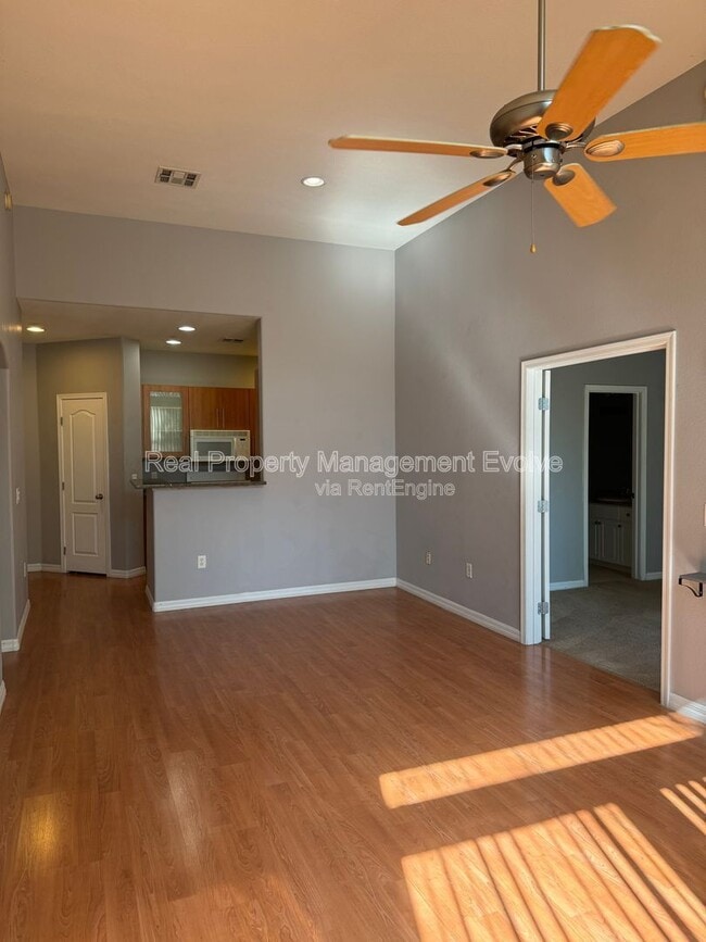 Photo - 6900 E Princess Dr Unidad 2164