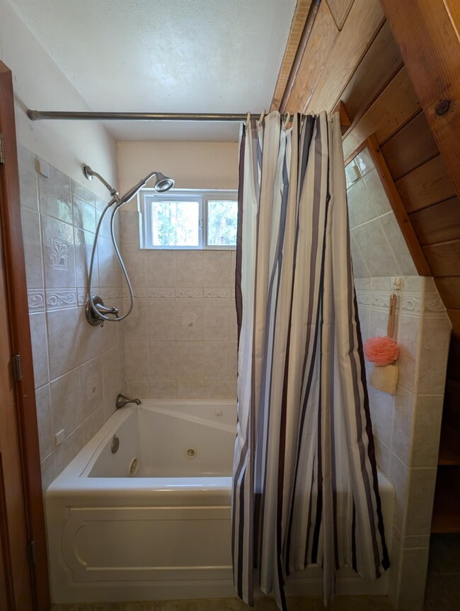 Photo - 186 Evans View Dr