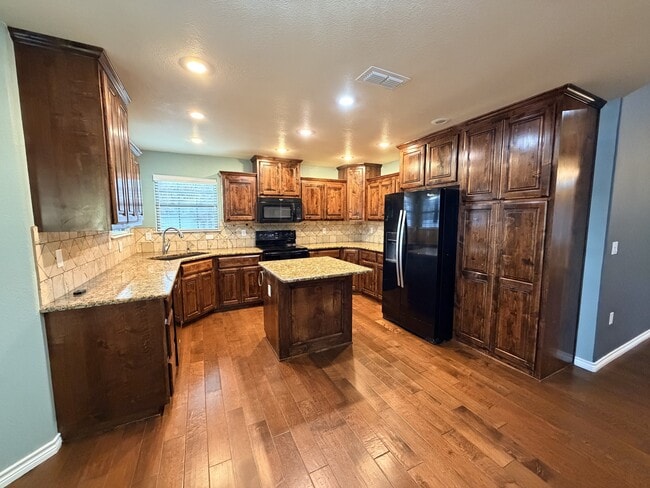 Photo - 426 E University Dr