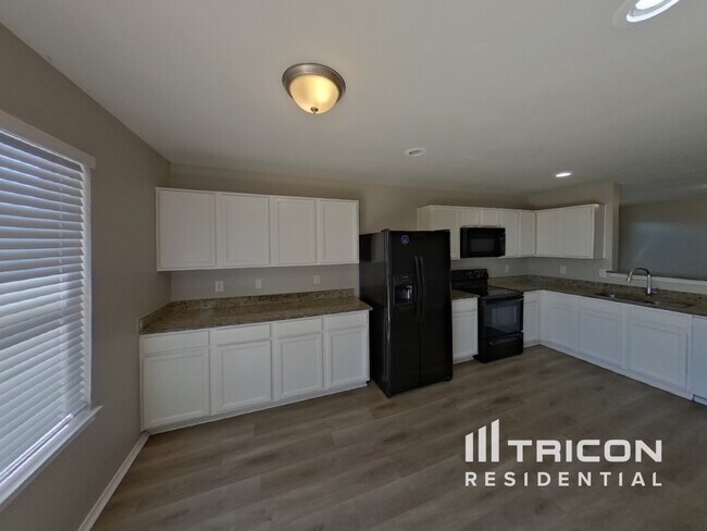 Photo - 50 Larkspur Dr