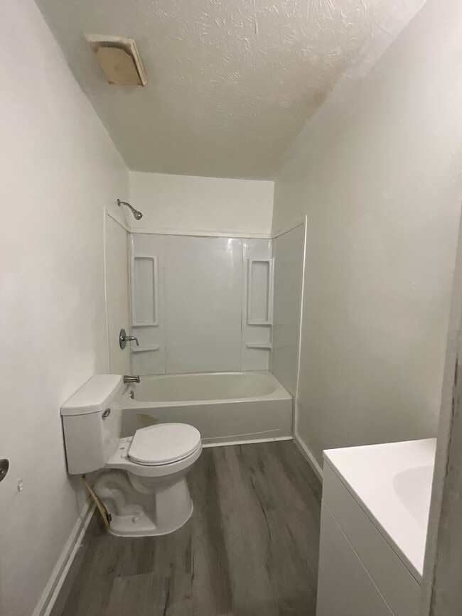 Photo - 1436 Tangora Ln