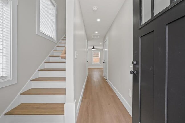 Photo - 112 Shipman Dr