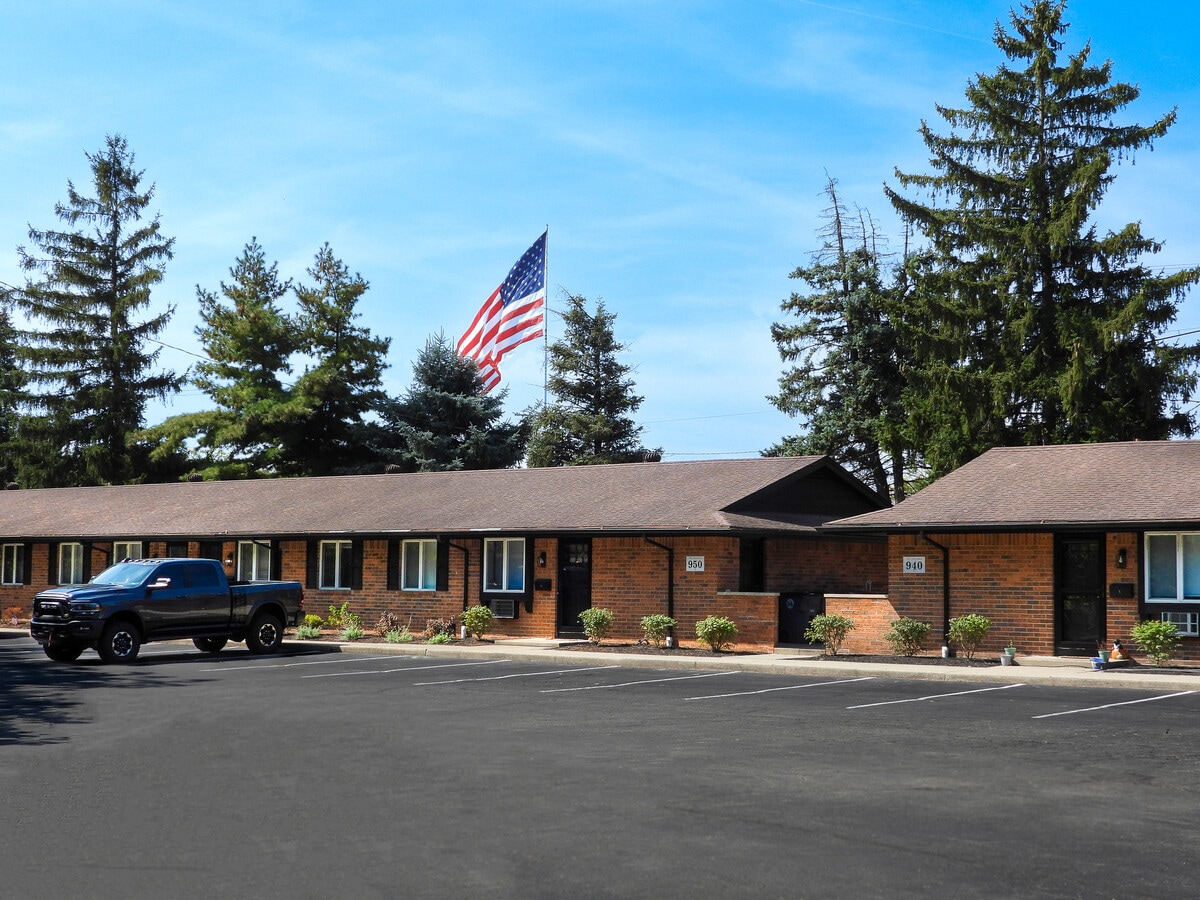 Exterior, One Bed, One Bath - Lober Westbrook Unit 940-1WB