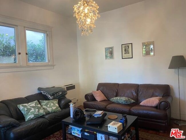 Photo - 1612 11th Pl