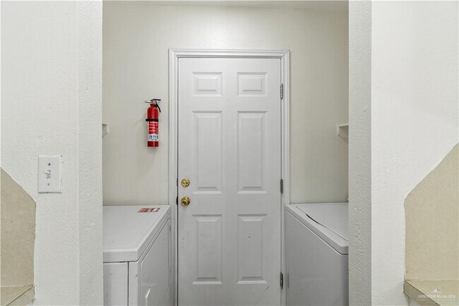 Photo - 17 Providence Ave