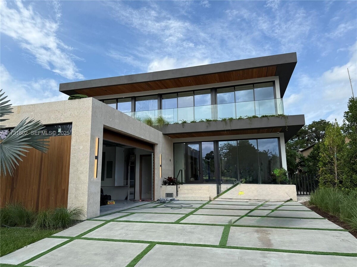 Photo - 3136 Prairie Ave