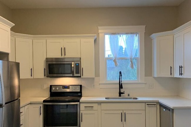 Photo - 1803 S Weller St Unidad A