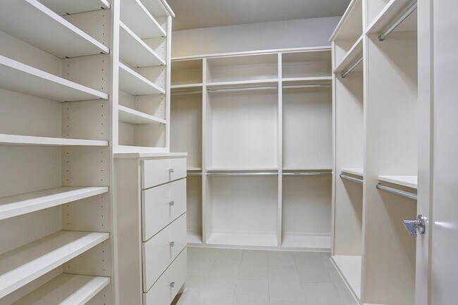 Photo - 11506 Royal Tower Pl