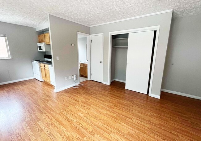 Photo - 555 Lowell Ave Unit 555-05