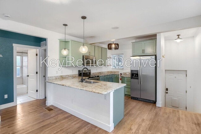 Photo - 1564 Tamarac St