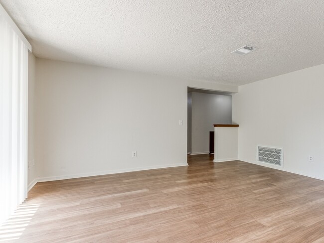 Photo - 929 Branchwood Dr